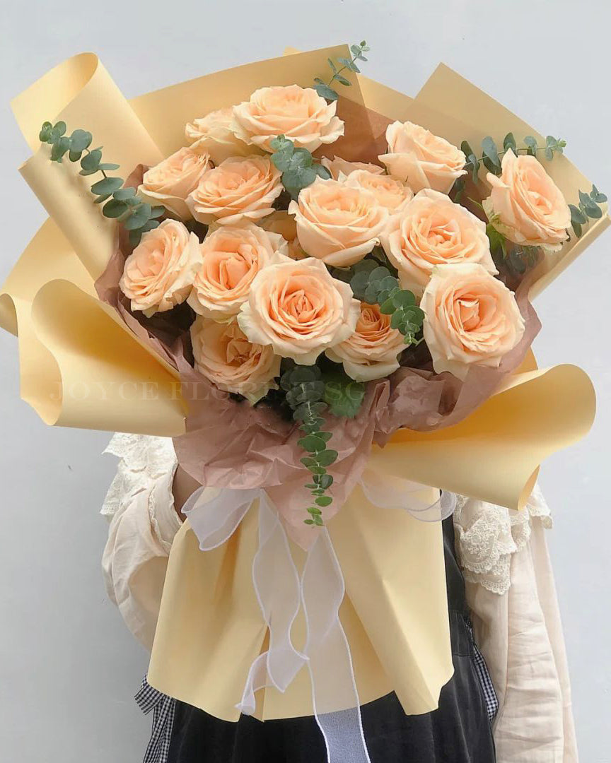 Rose Flower Bouquet - 19 Champagne Rose