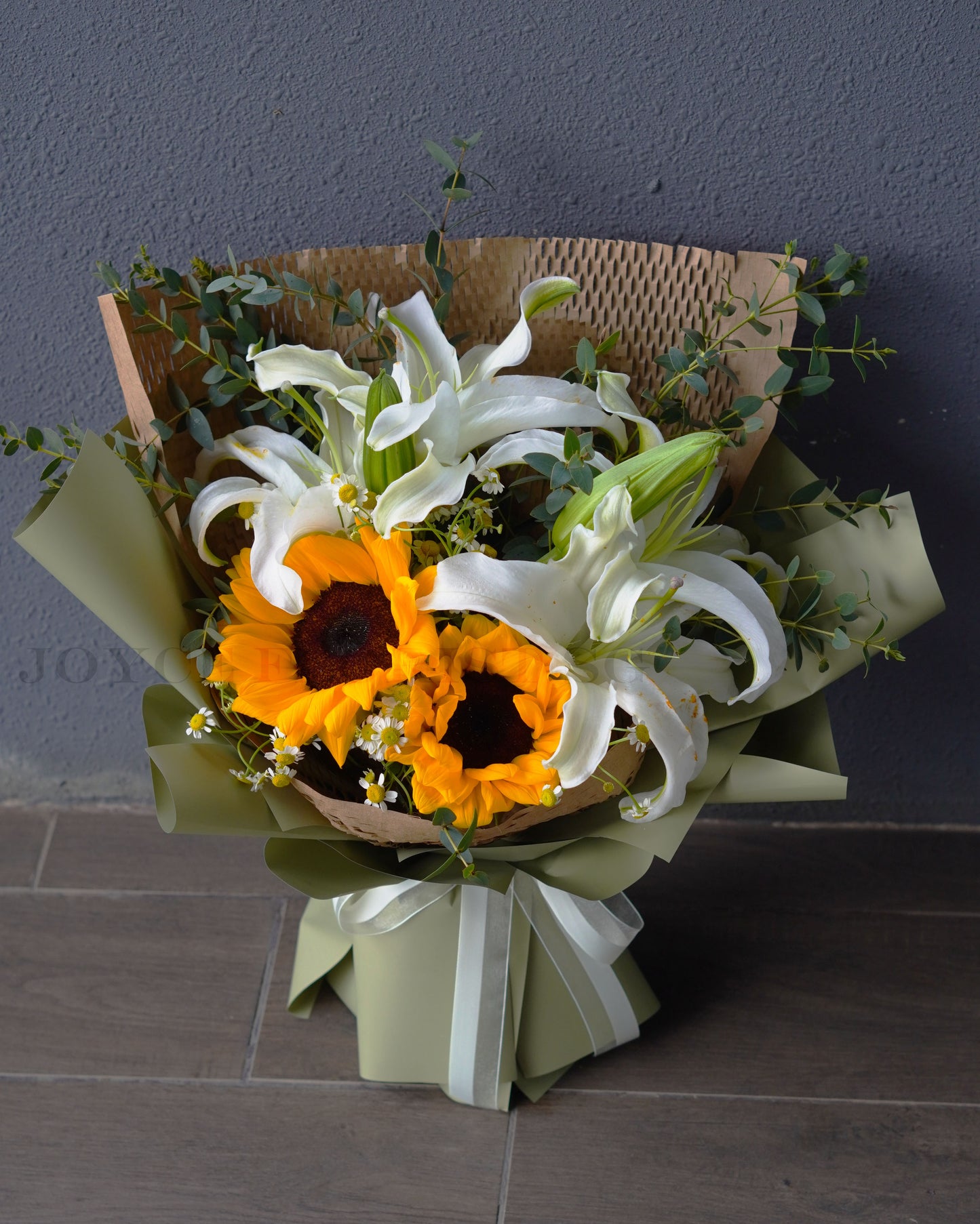 Fresh Flower Bouquet - Sunflower & White Lilies