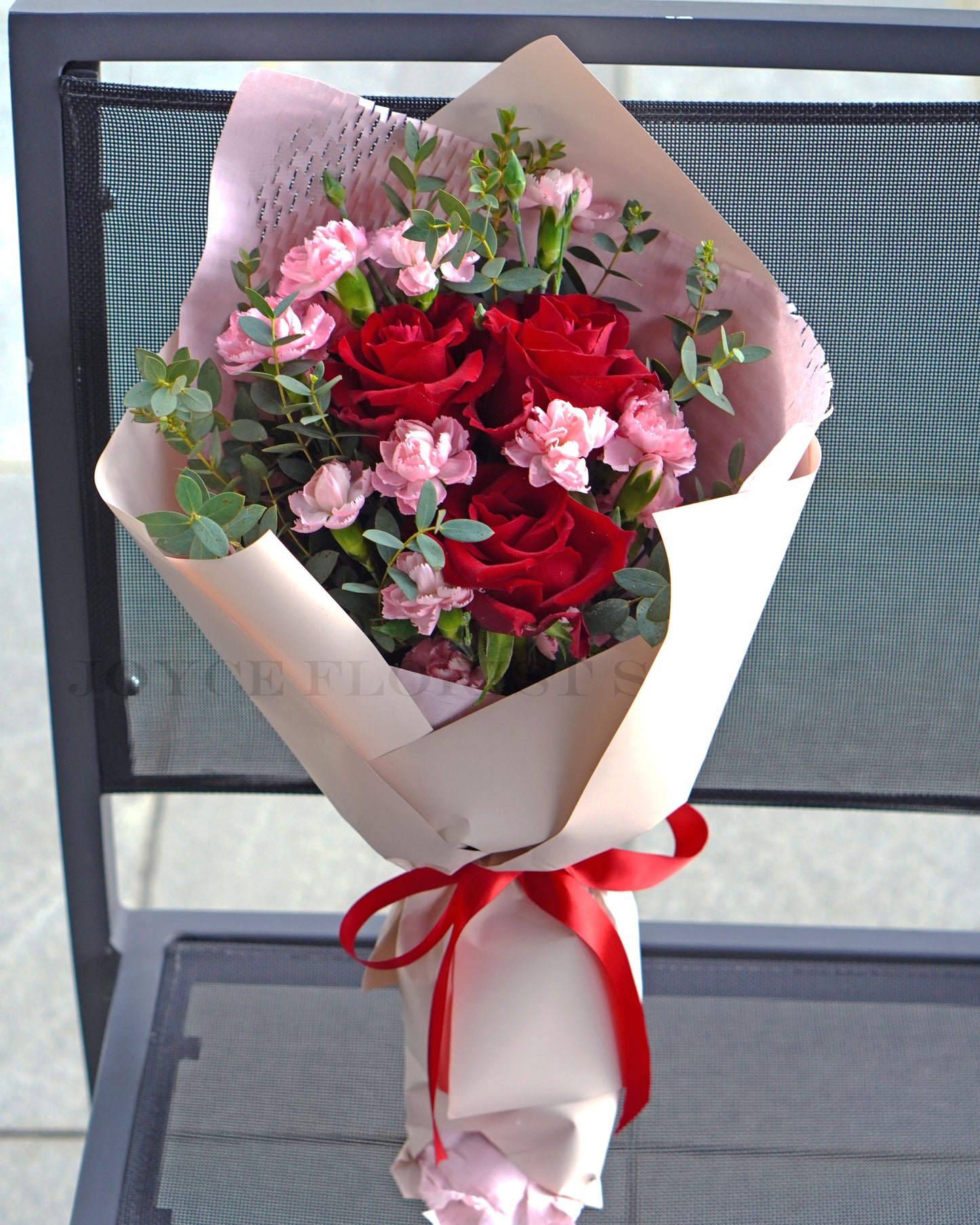 Mother's Day Flower Bouquet - Red Rose & Pink Carnation Spray