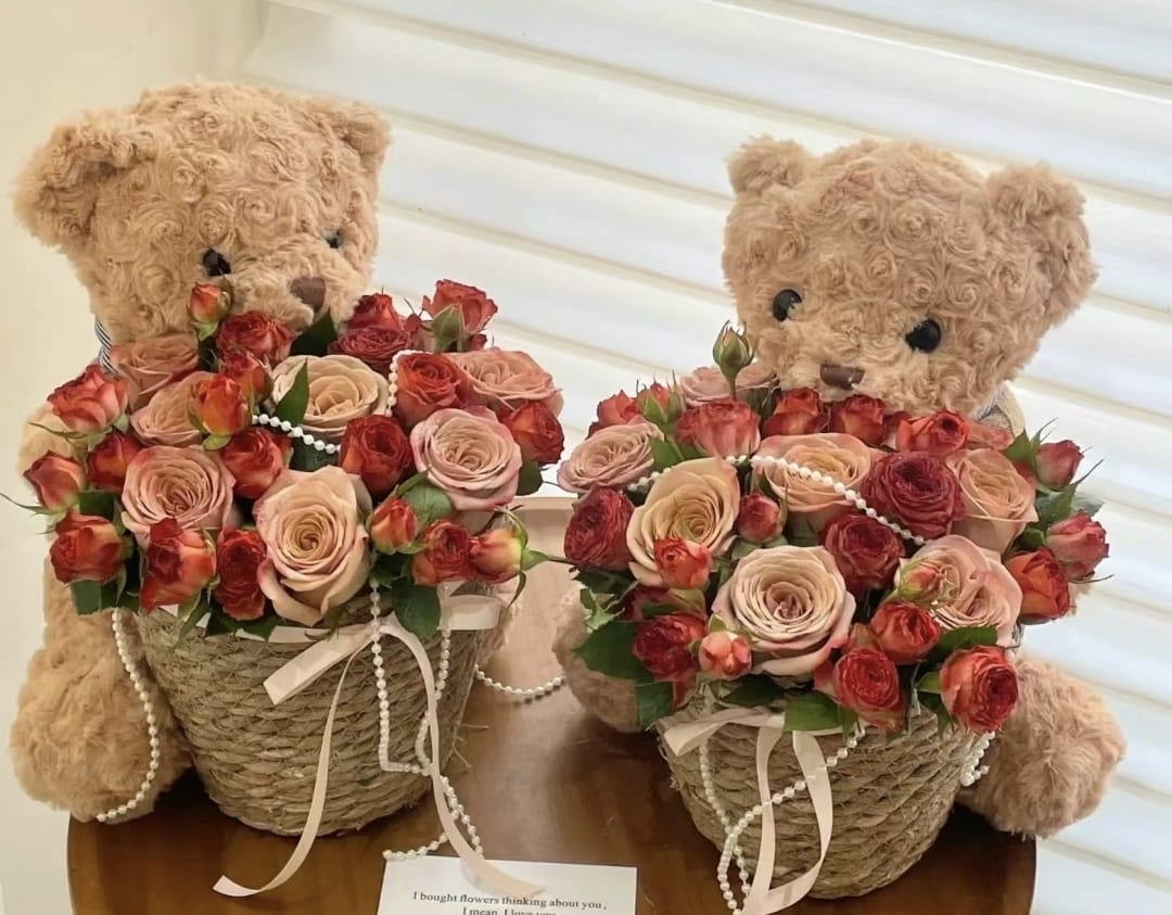 Flower Basket - Bear & Preserved Roses