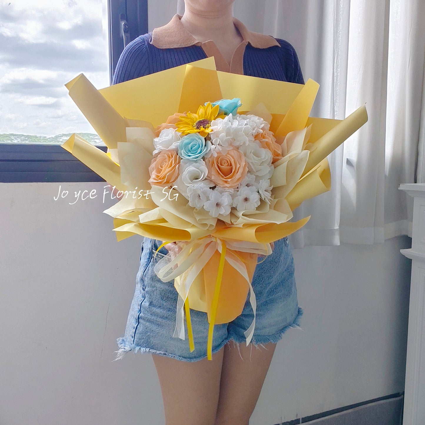 Valentine's Day Soap Flower Bouquet - Pastel Sunshine