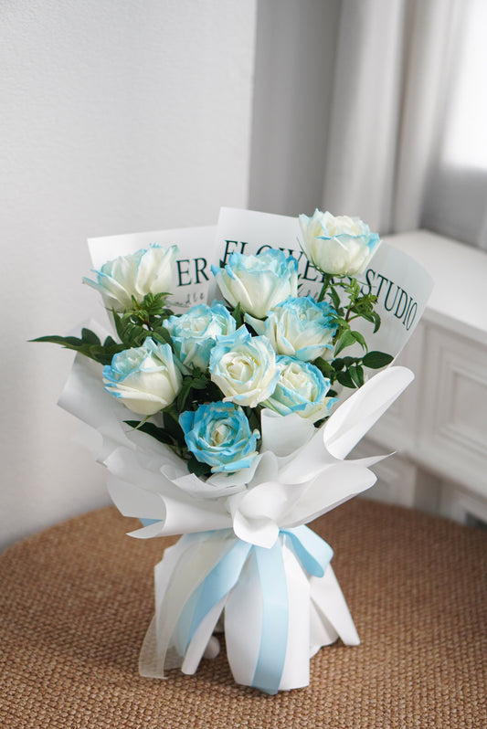 Baby Blue Dream 9 Rose Bouquet
