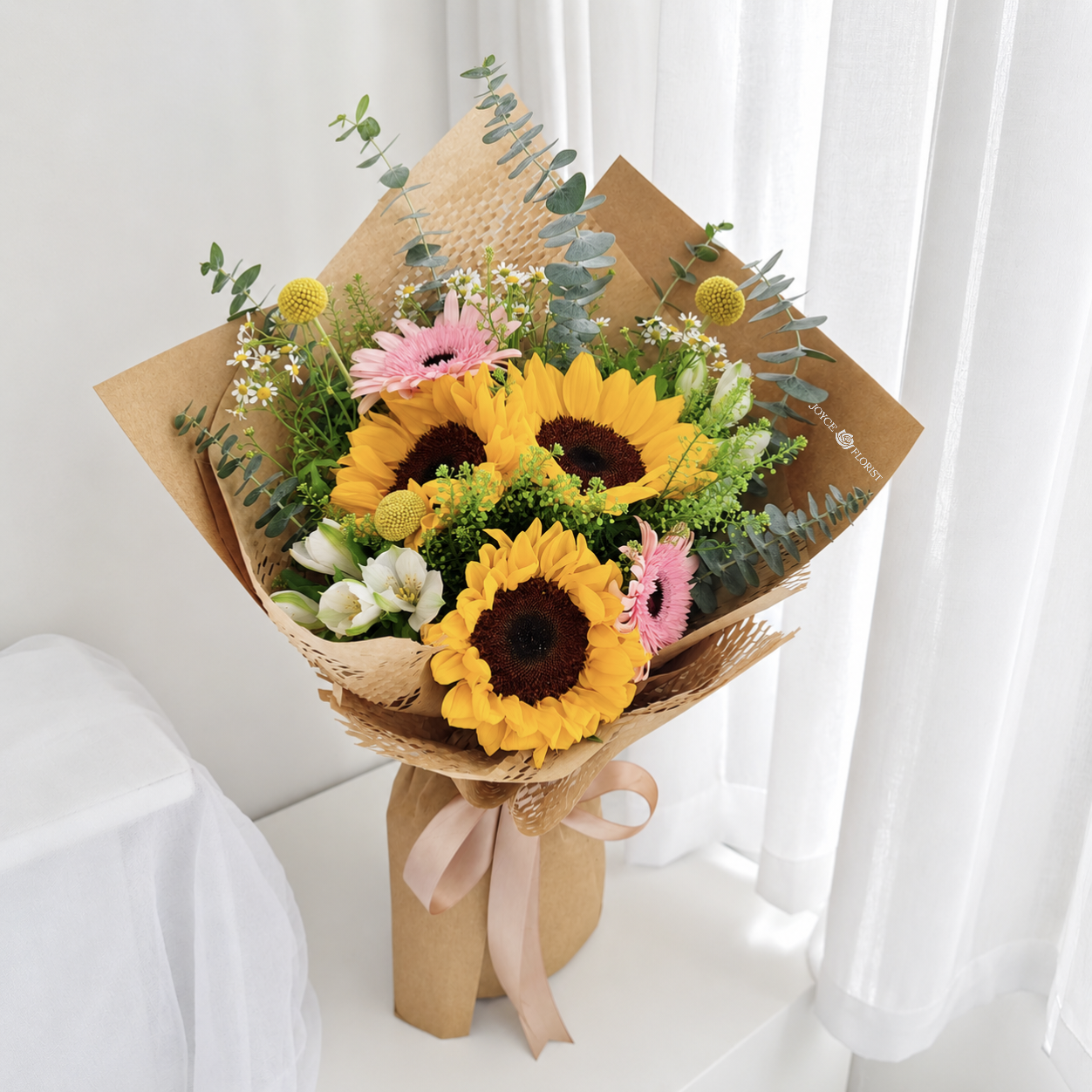Sunlit meadow Sunflower Bouquet