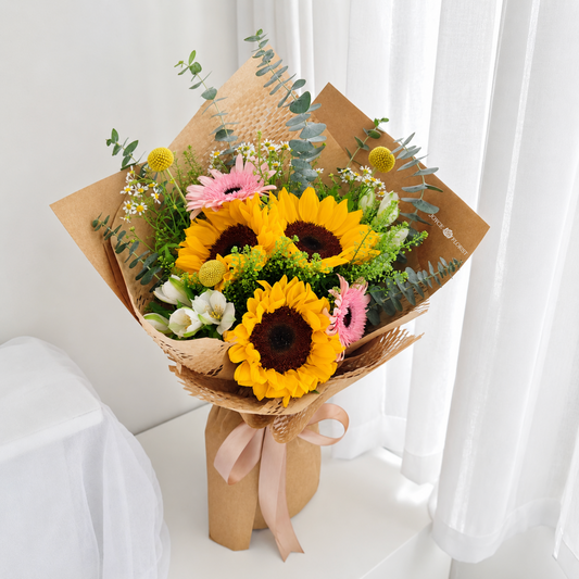 Sunlit meadow Sunflower Bouquet
