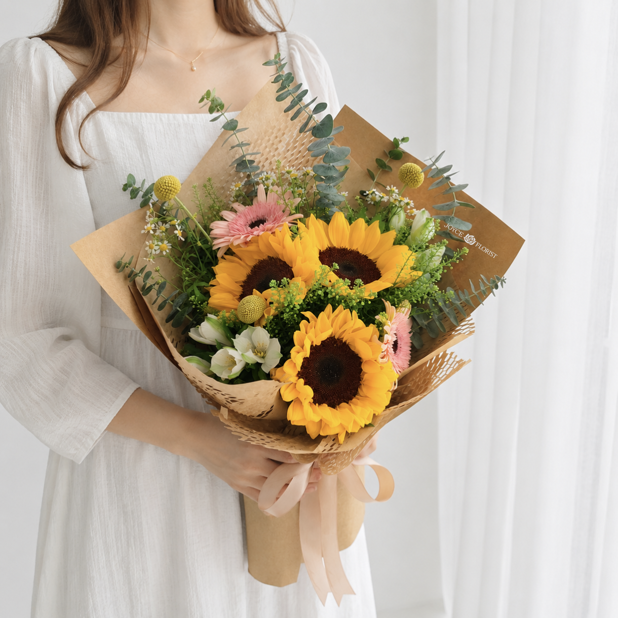 Sunlit meadow Sunflower Bouquet