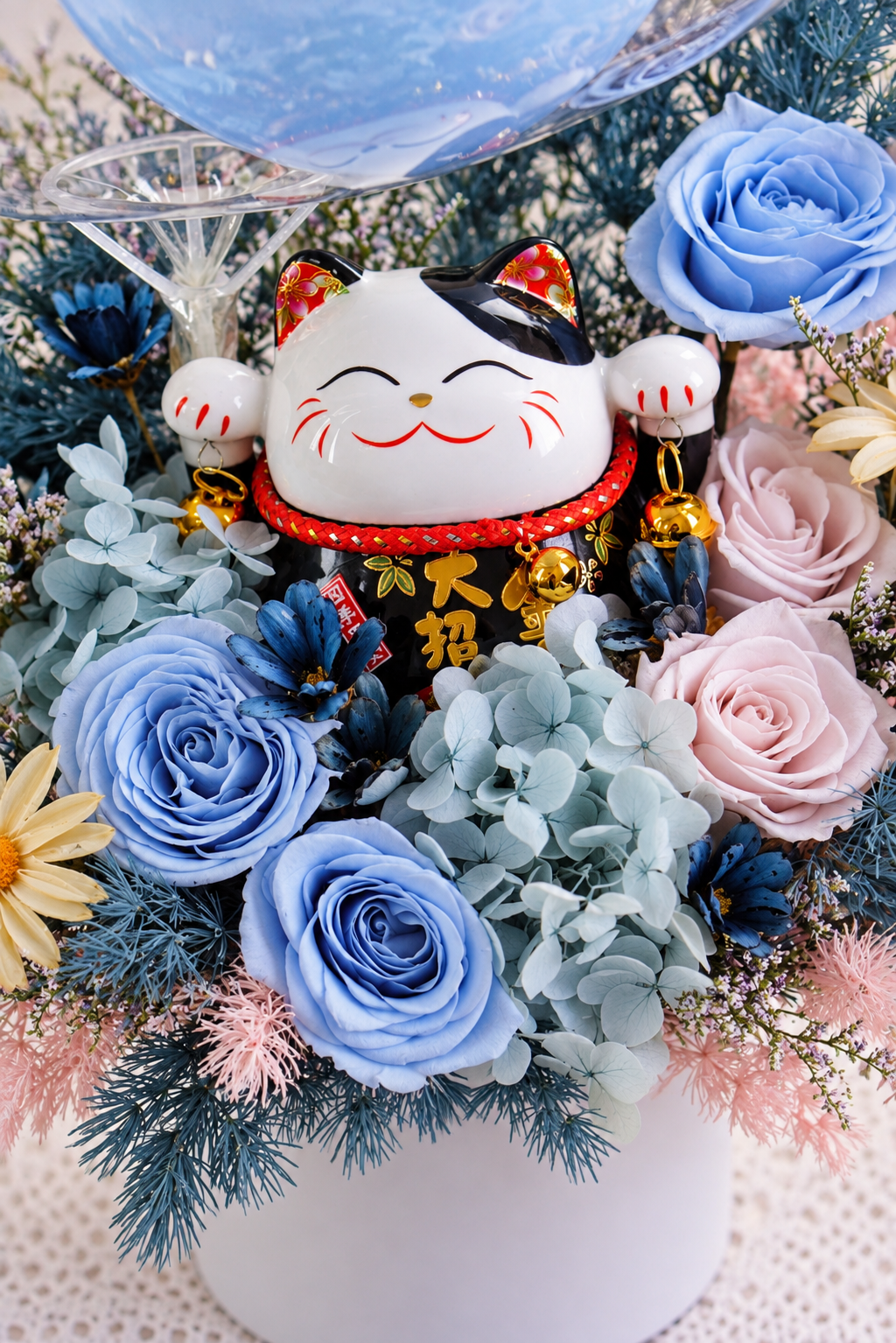 Lucky Cat Opening Flower Box - 招财猫 (Blue & Black)