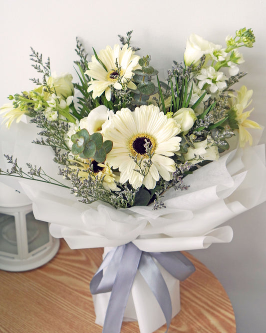 Fresh Flower Bouquet - Cool White